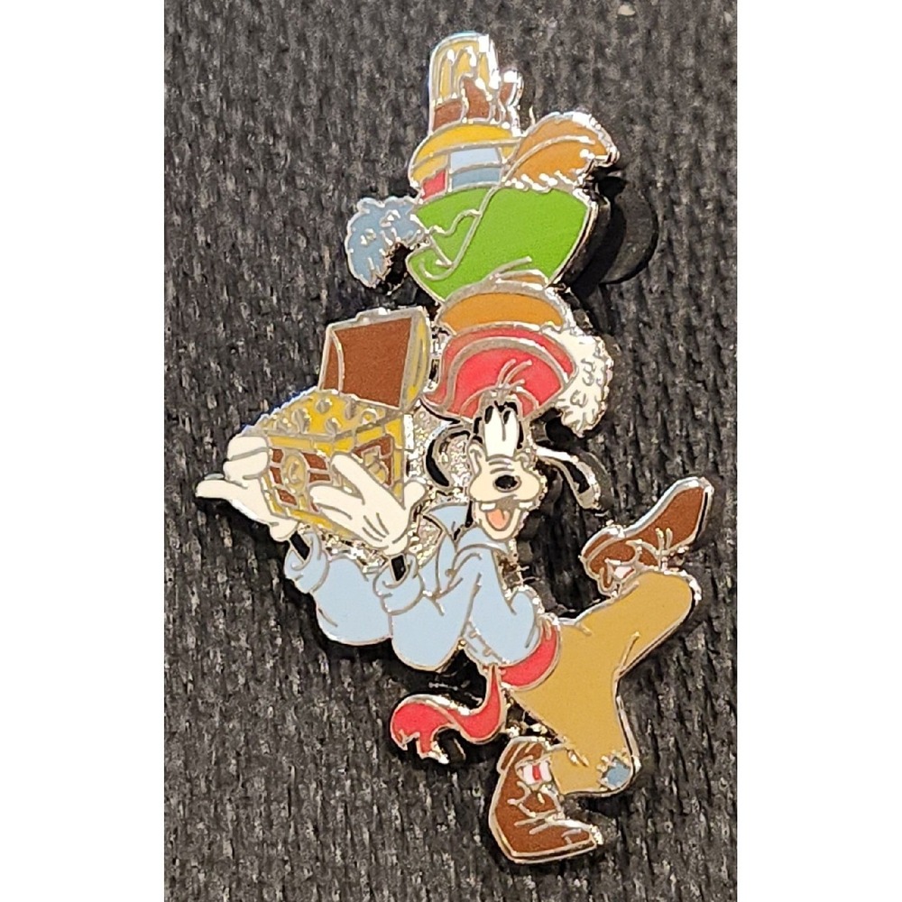 Artist Proof Disney Pin GOOFY PIRATES HATS STACKED Sample AP LE 25 00061